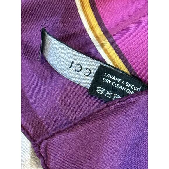 Gucci Chain & Straps Silk Twill Square Purple Scarf*BEAUTIFUL condition - Picture 7 of 7